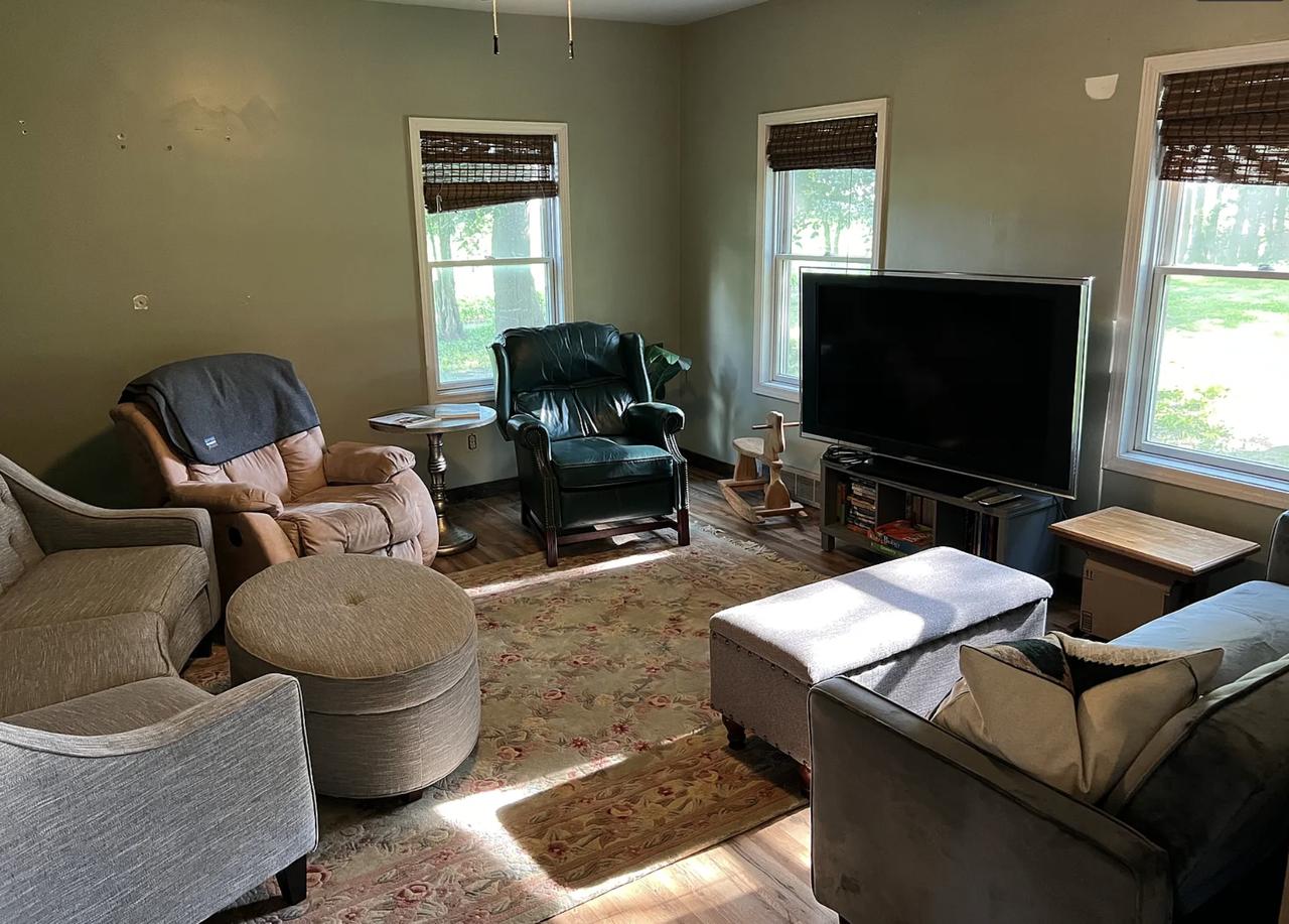 Profile photo 4 of 10