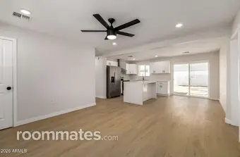 Room for rent in Phoenix, AZ $950, house