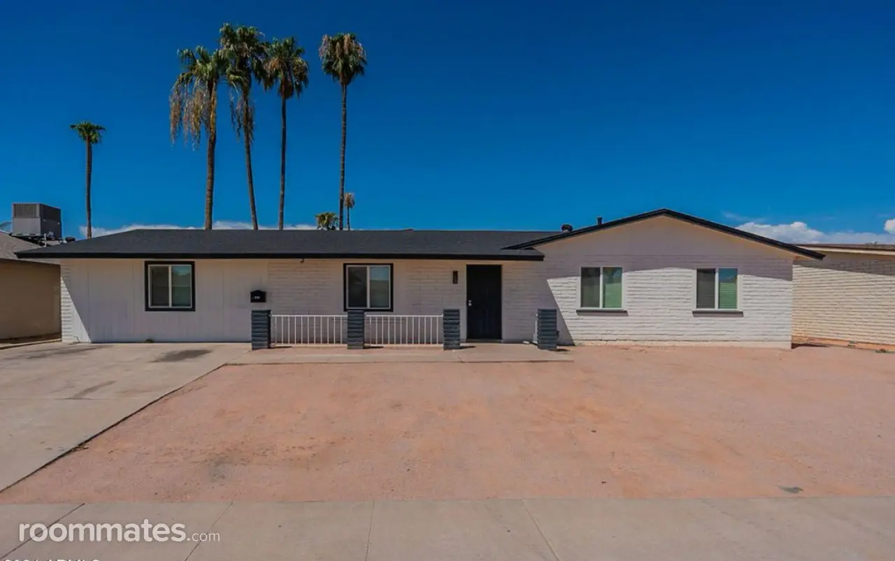 Profile photo 1 of 8