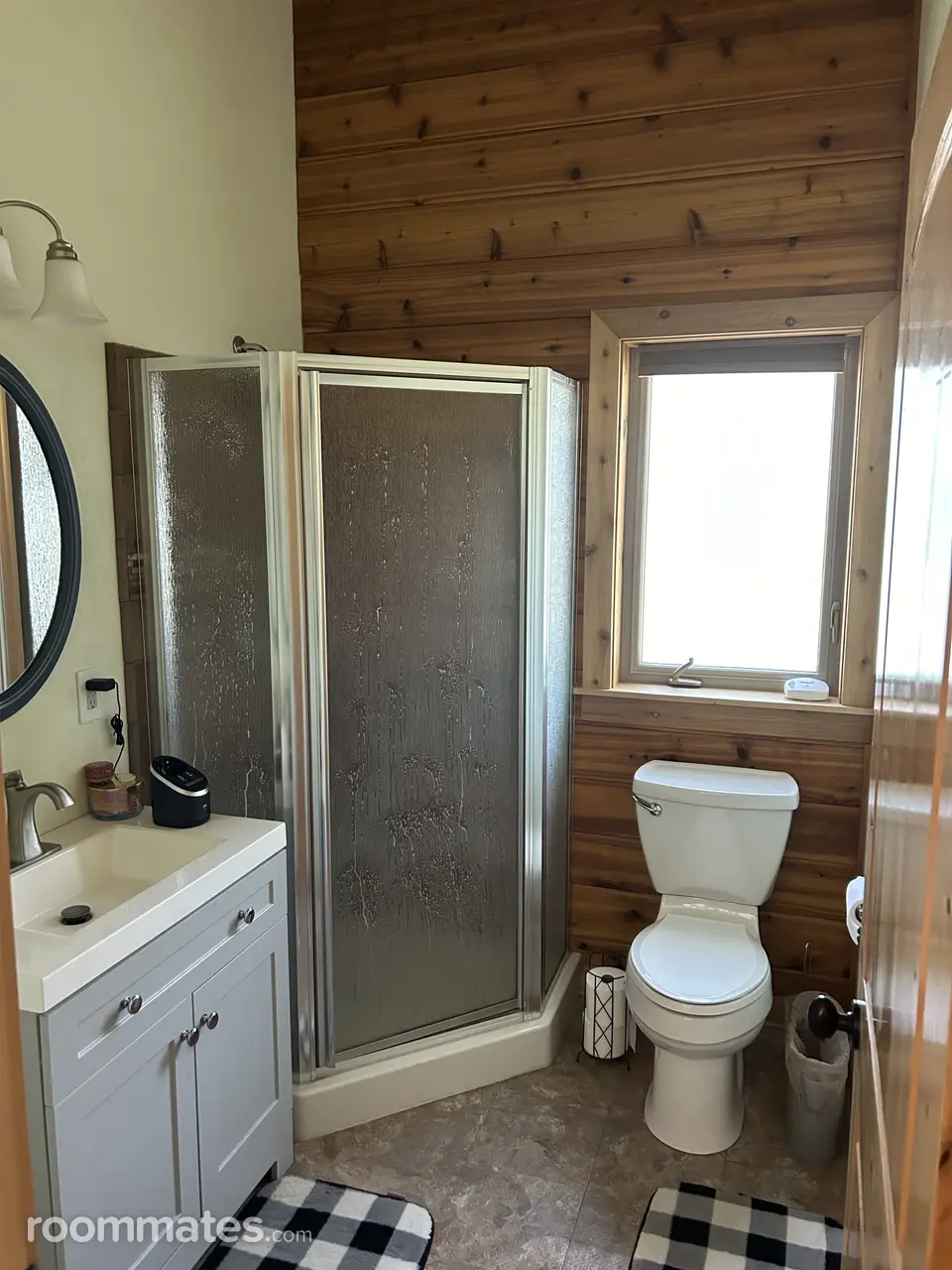 Profile photo 8 of 9