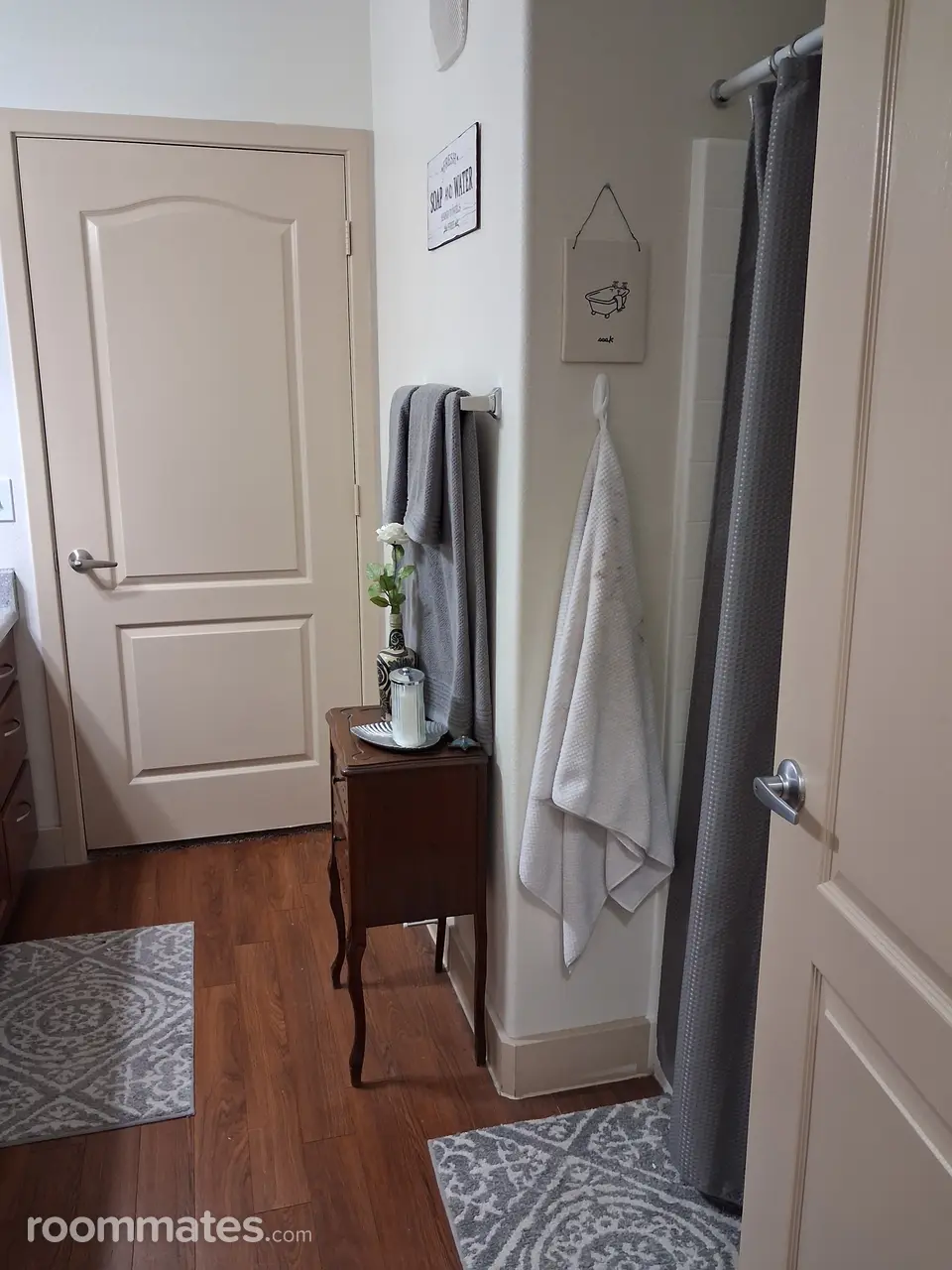 Profile photo 5 of 16