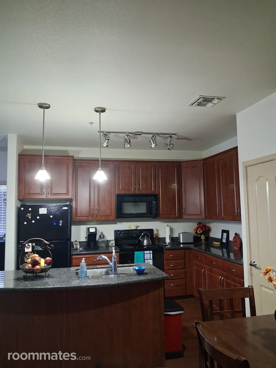 Profile photo 1 of 16