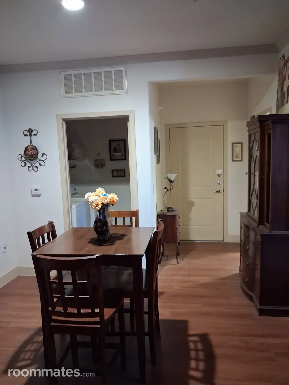 Profile photo 12 of 16