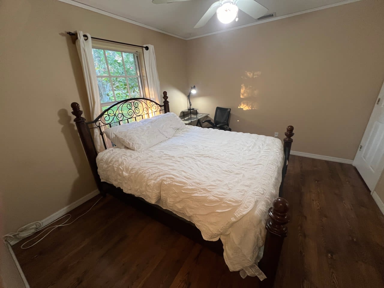 Profile photo 12 of 21