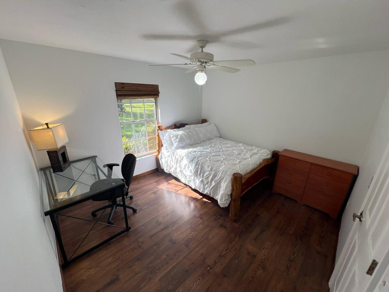 Profile photo 21 of 21