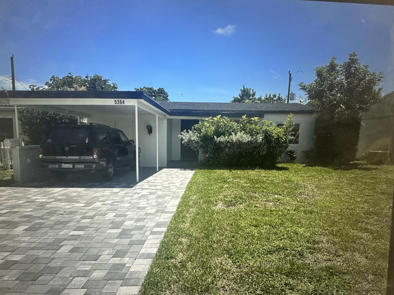 Profile photo 5 of 10