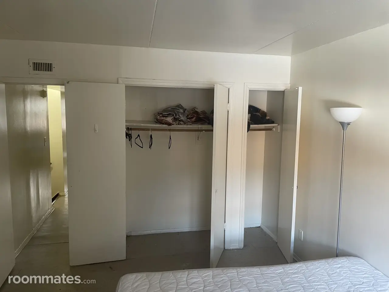 Profile photo 8 of 8