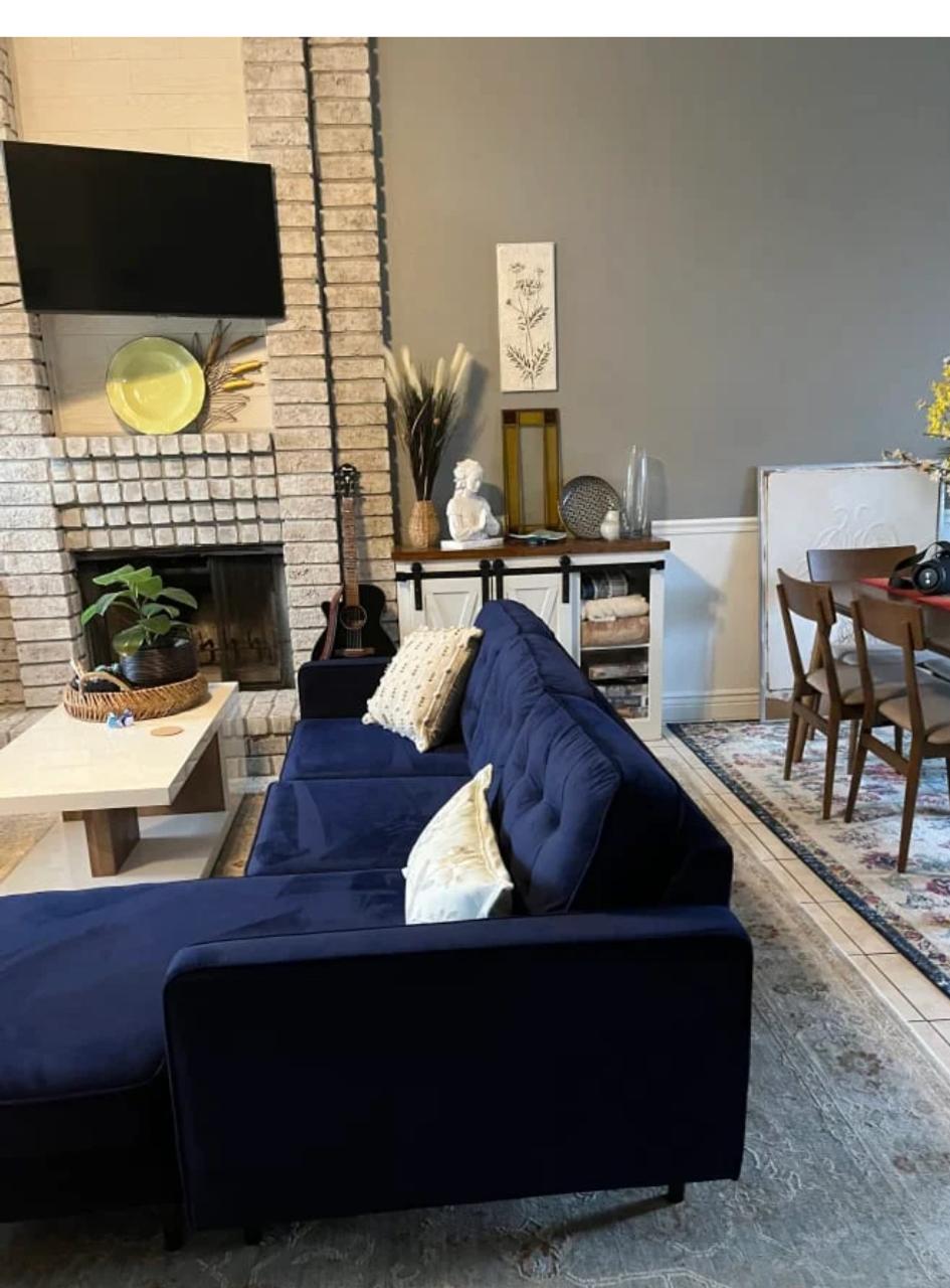 Profile photo 2 of 11