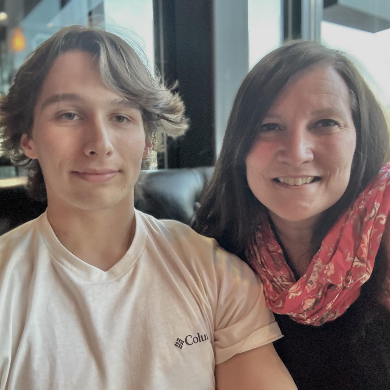 Profile photo 7 of 8