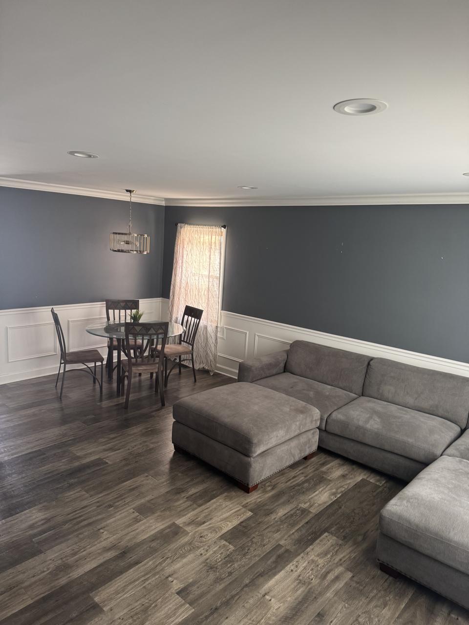 Profile photo 3 of 9