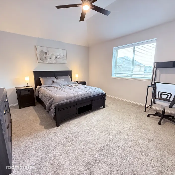 Room for rent in Glenn Heights, TX $935, house