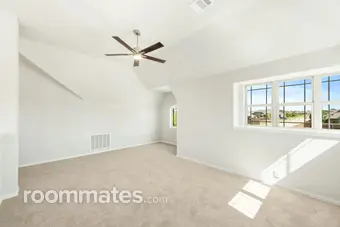 Room for rent in Glenn Heights, TX $875, house