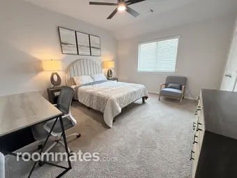Room for rent in Glenn Heights, TX $885, house