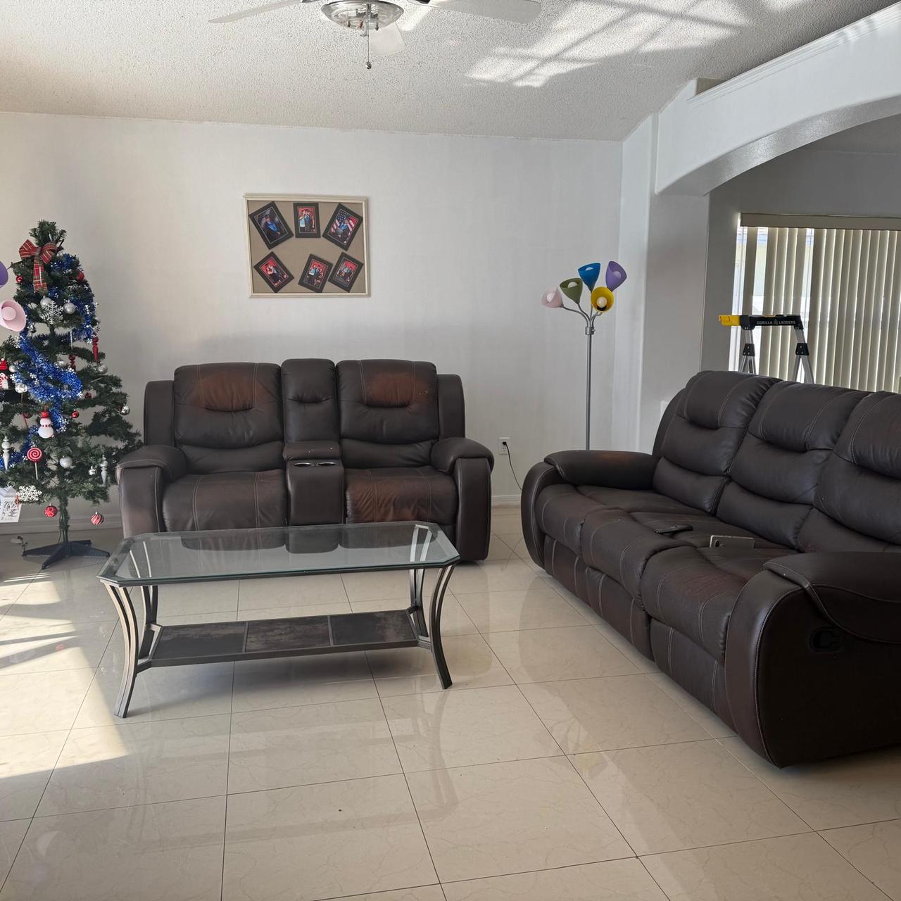 Profile photo 12 of 19