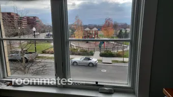 Room for rent in Alexandria, VA $1250, condo