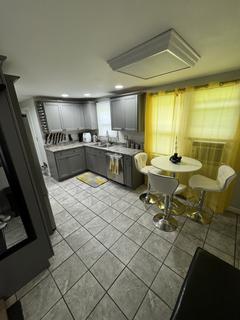 Room for rent in Derry, NH $1100, house