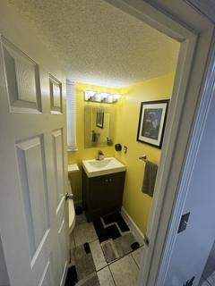 Room for rent in Derry, NH $1100, house