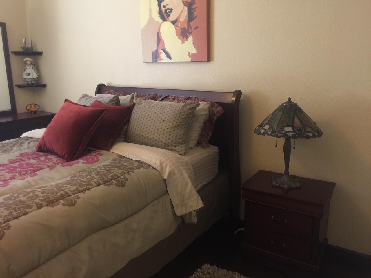 Profile photo 3 of 7