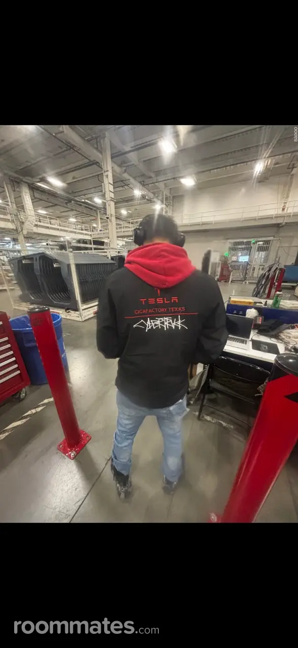 Profile photo 5 of 8