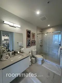 Room for rent in Hallandale Beach, FL $2000, apartment