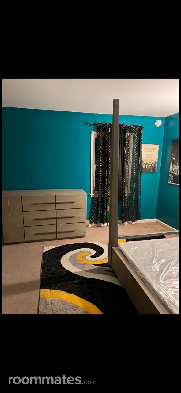 Profile photo 3 of 6