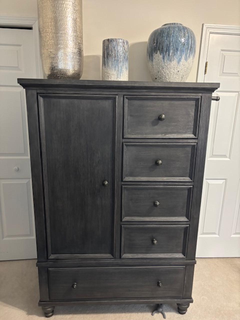 Profile photo 2 of 7