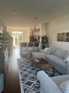 Room for rent in Woodbridge, Virginia $1000, condo
