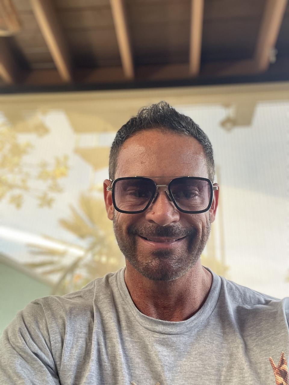 Profile photo 9 of 9