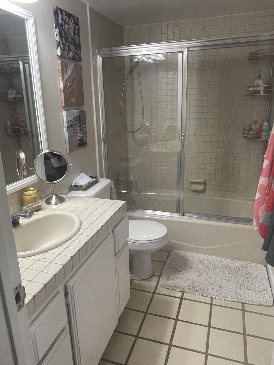 Profile photo 3 of 9