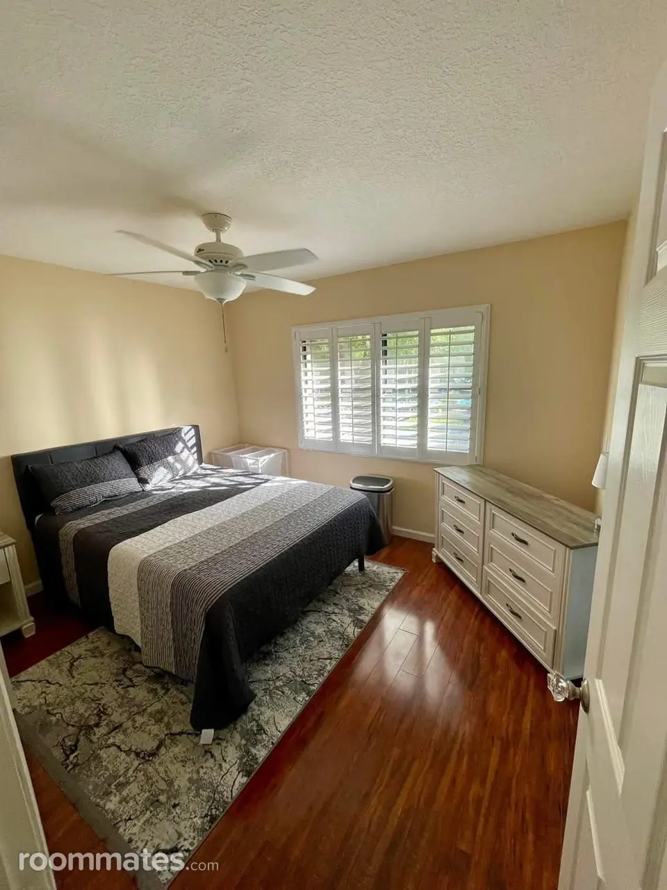 Profile photo 2 of 11