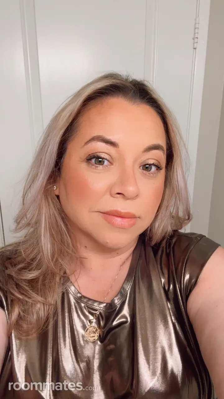 Profile photo 2 of 3