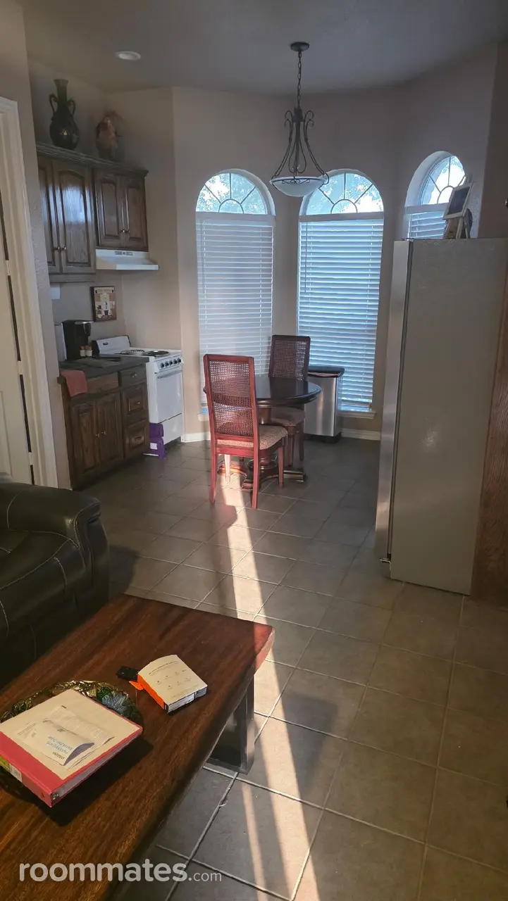 Profile photo 8 of 11