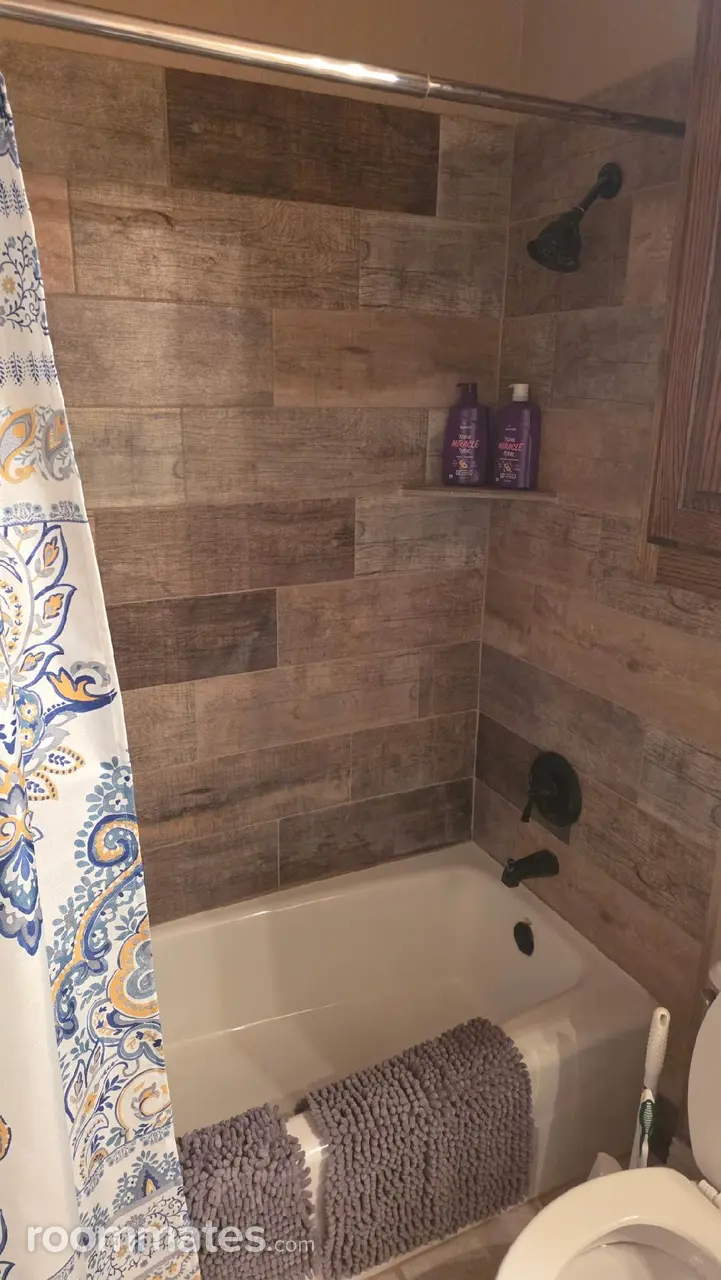 Profile photo 3 of 11