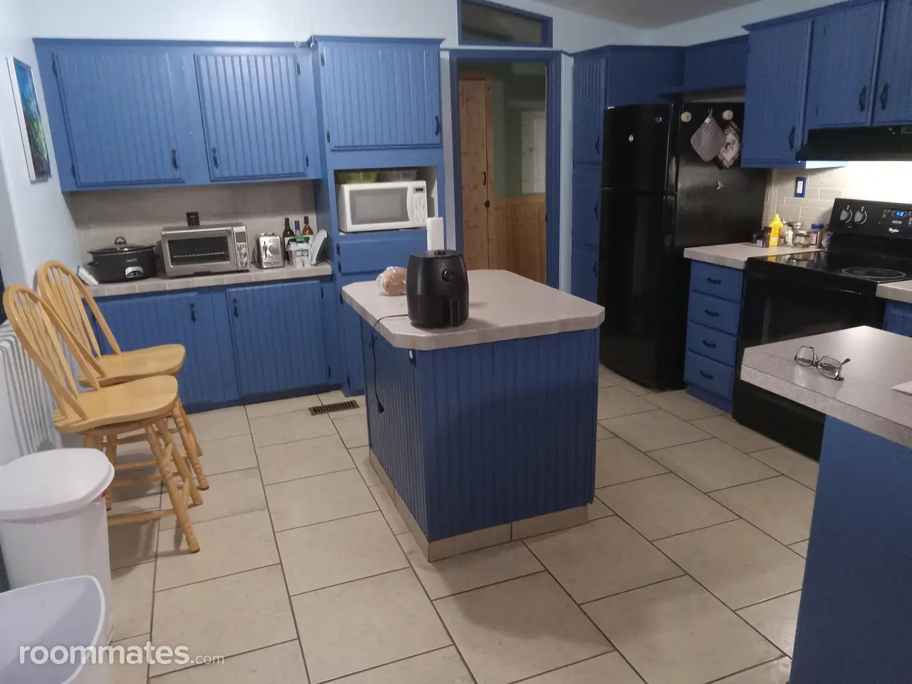 Profile photo 4 of 18