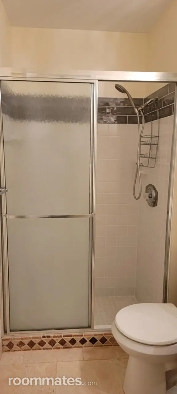 Profile photo 9 of 10