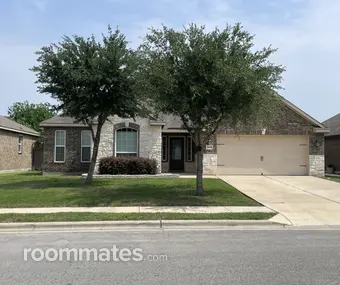 Room for rent in Kyle, TX $900, house