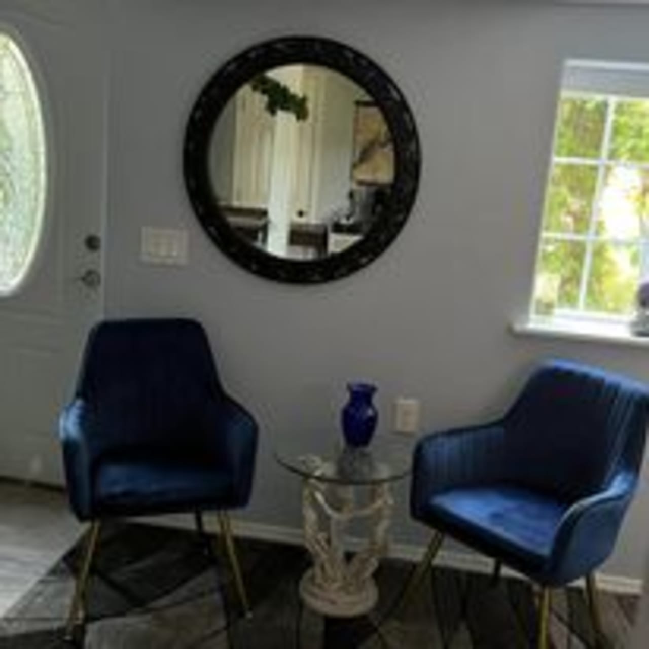 Profile photo 3 of 7