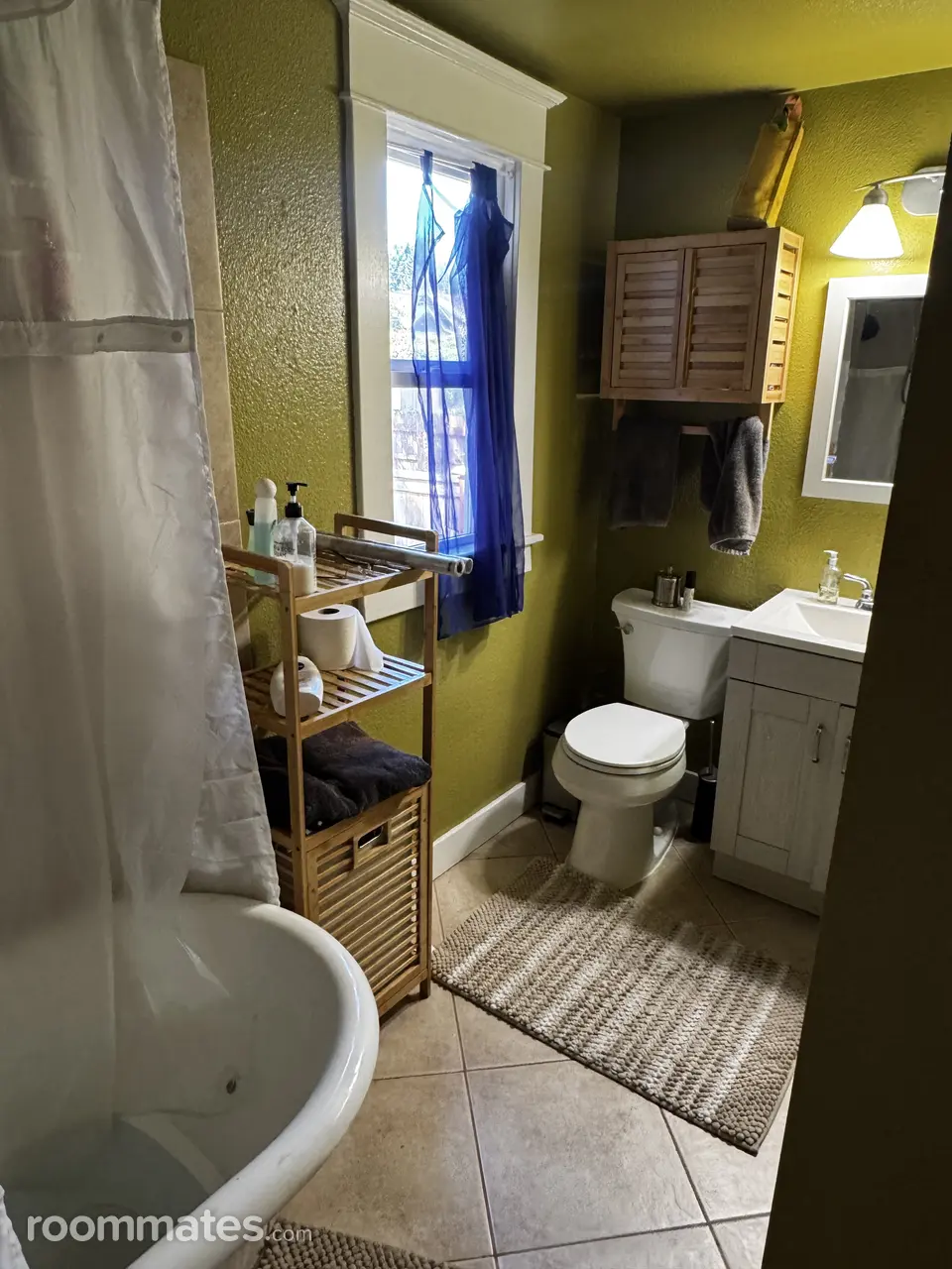 Profile photo 3 of 8