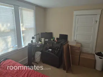 Room for rent in Paulsboro, NJ $1300, house