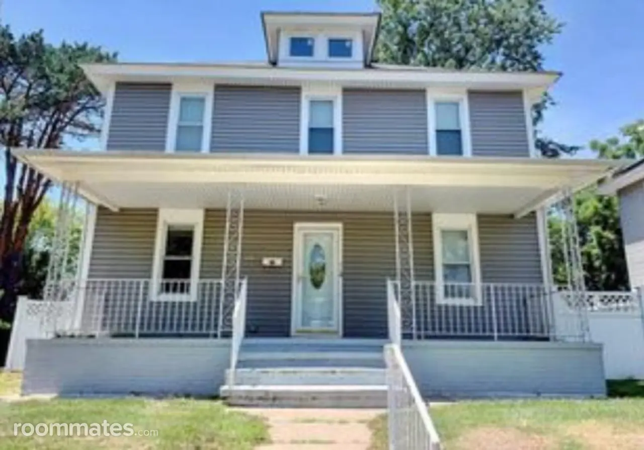 Profile photo 2 of 11