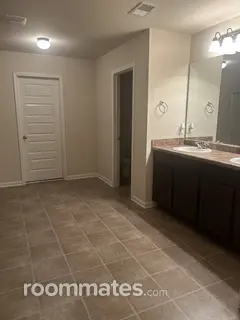 Room for rent in Hampton, GA $1000, house