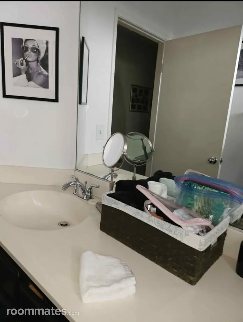 Profile photo 5 of 7