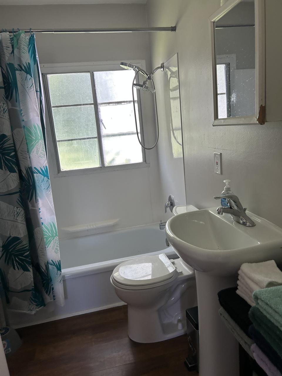 Profile photo 4 of 8