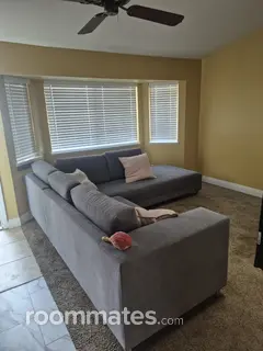 Room for rent in Bakersfield, CA $750, house