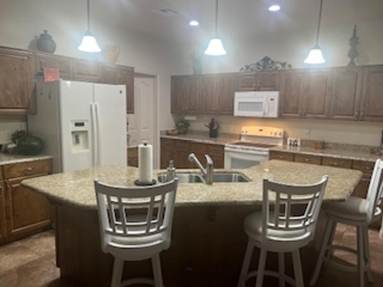 Profile photo 15 of 17