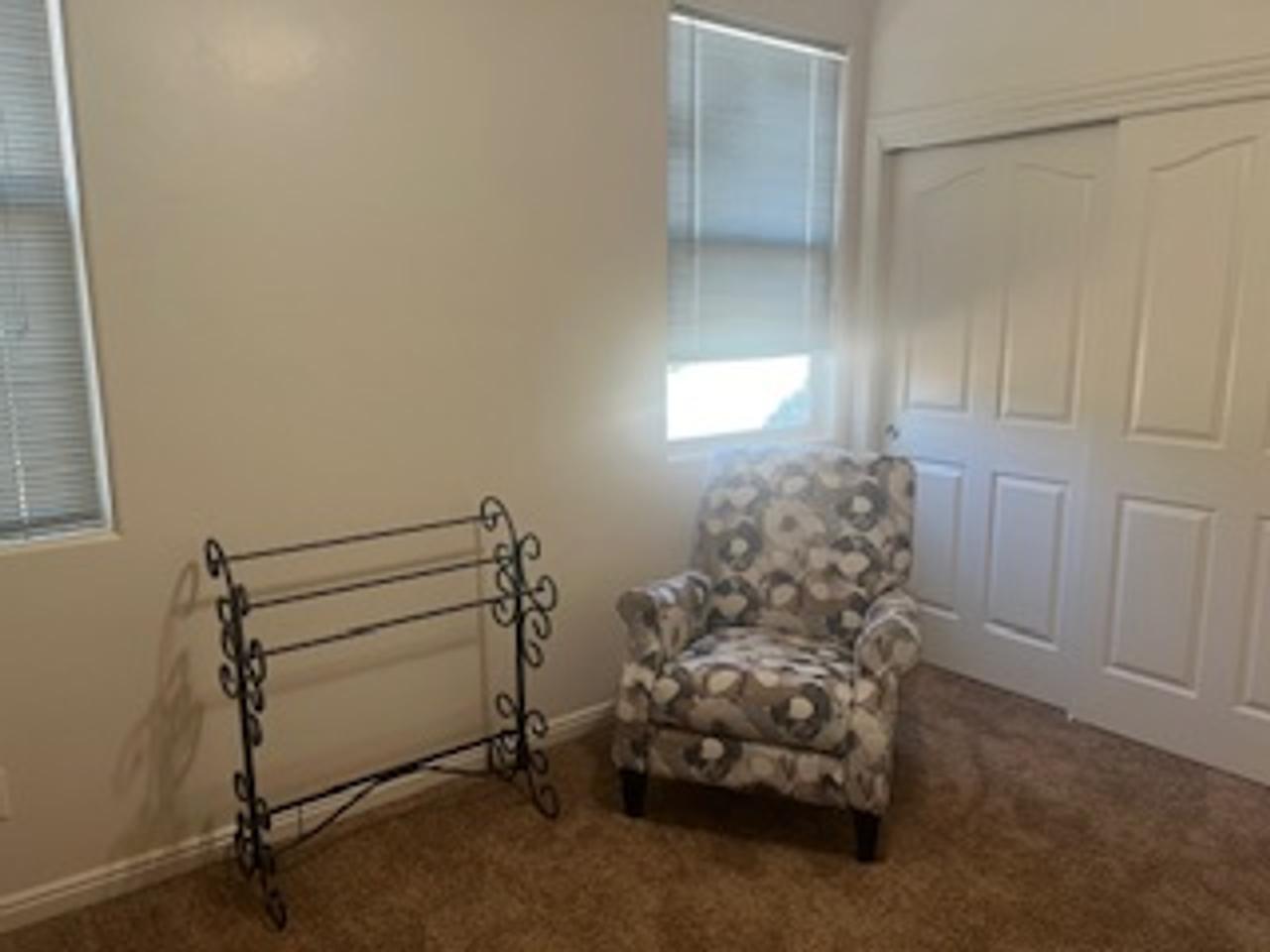 Profile photo 5 of 17