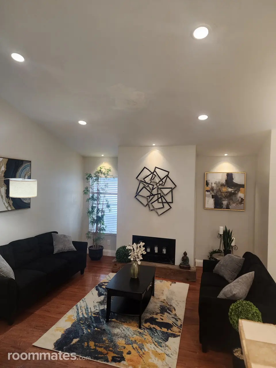 Profile photo 2 of 11