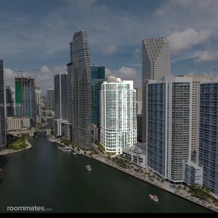 Room for rent in Miami, FL $2000, apartment