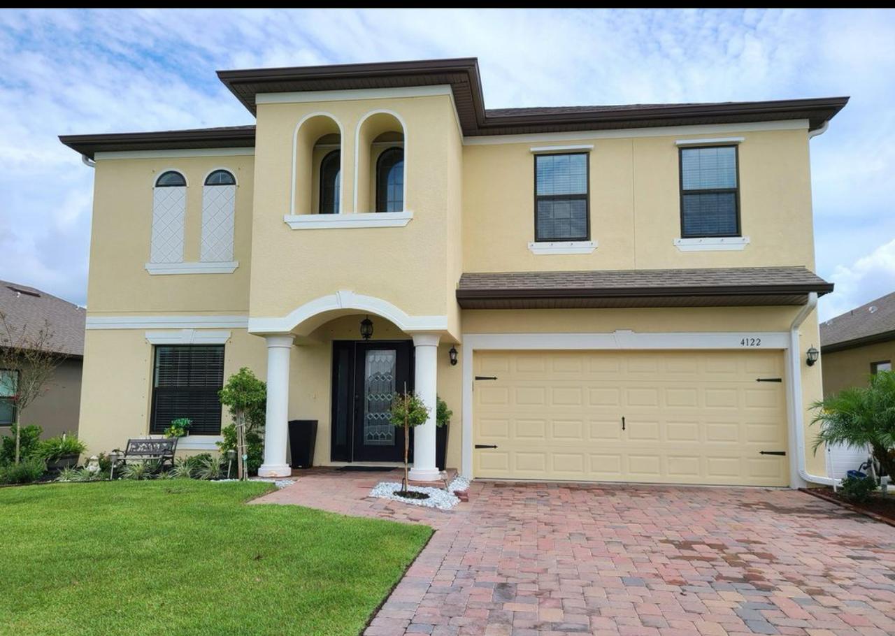 Profile photo 11 of 11