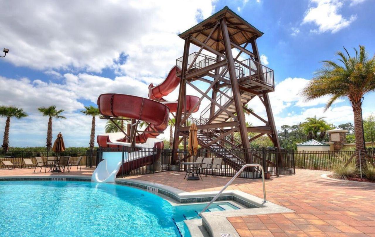 Profile photo 9 of 11